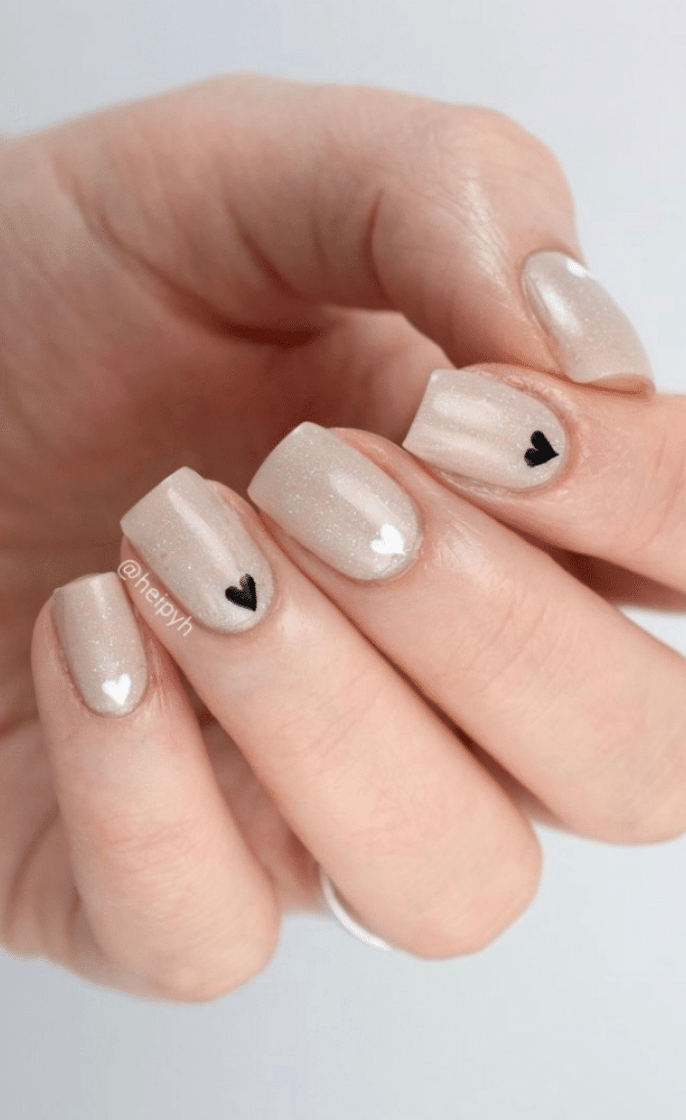 9 Minimalistic Nail Art Ideas For You To Try.