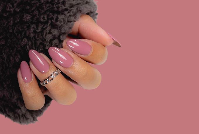 Guide to Nail Polish for Sensitive Skin